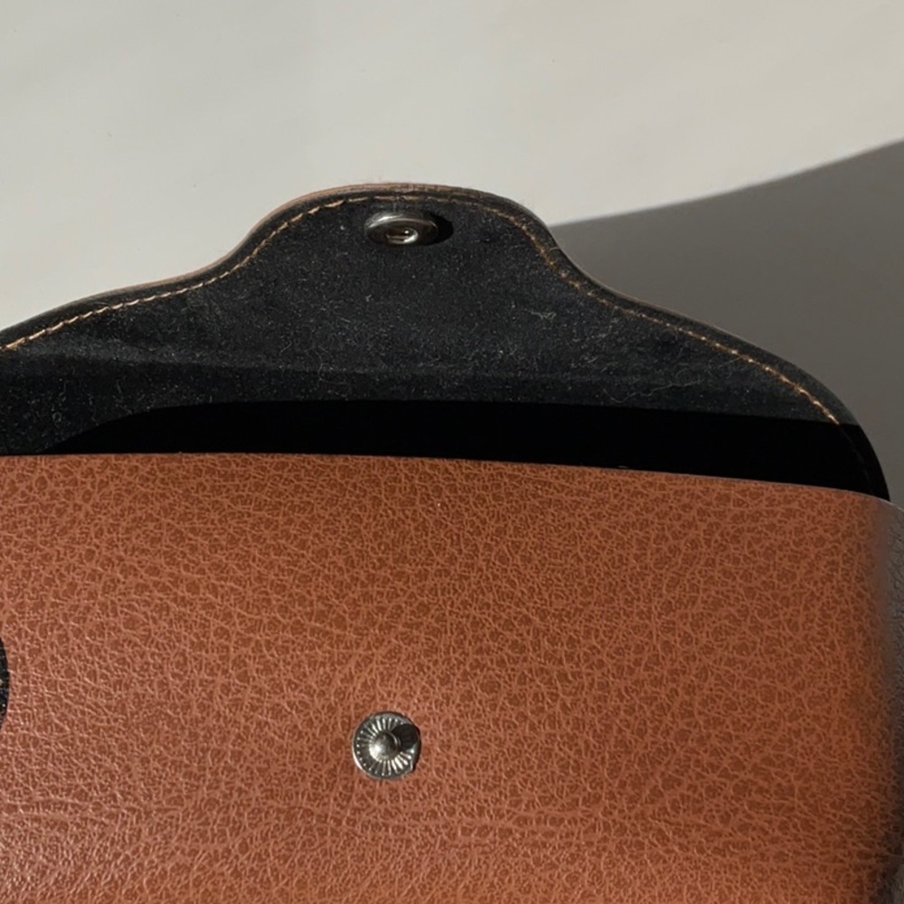Authentic RAY-BAN brown leather sunglass case - Picture 7 of 7